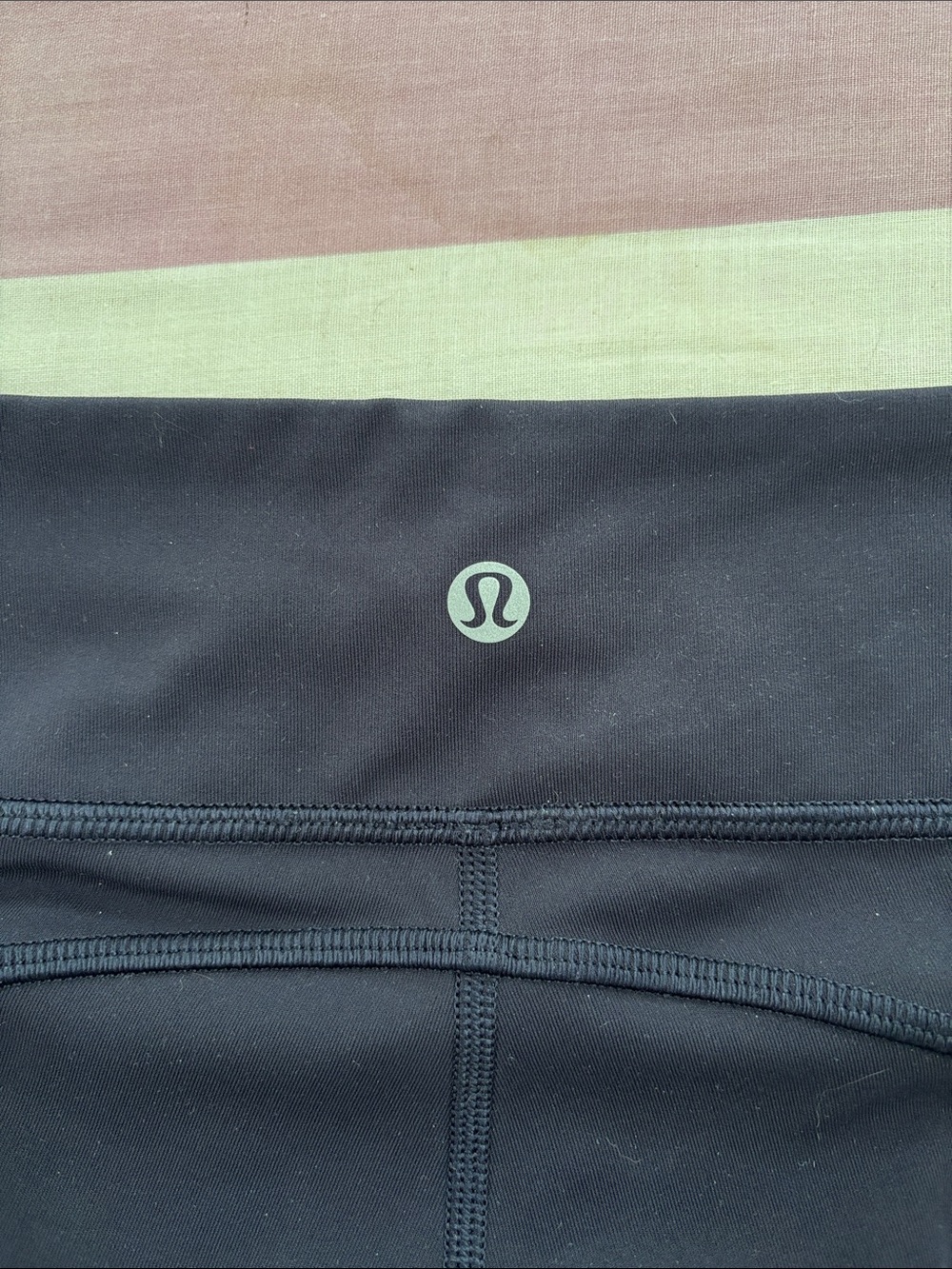 Lululemon Navy Active Leggings - Picture 5 of 5